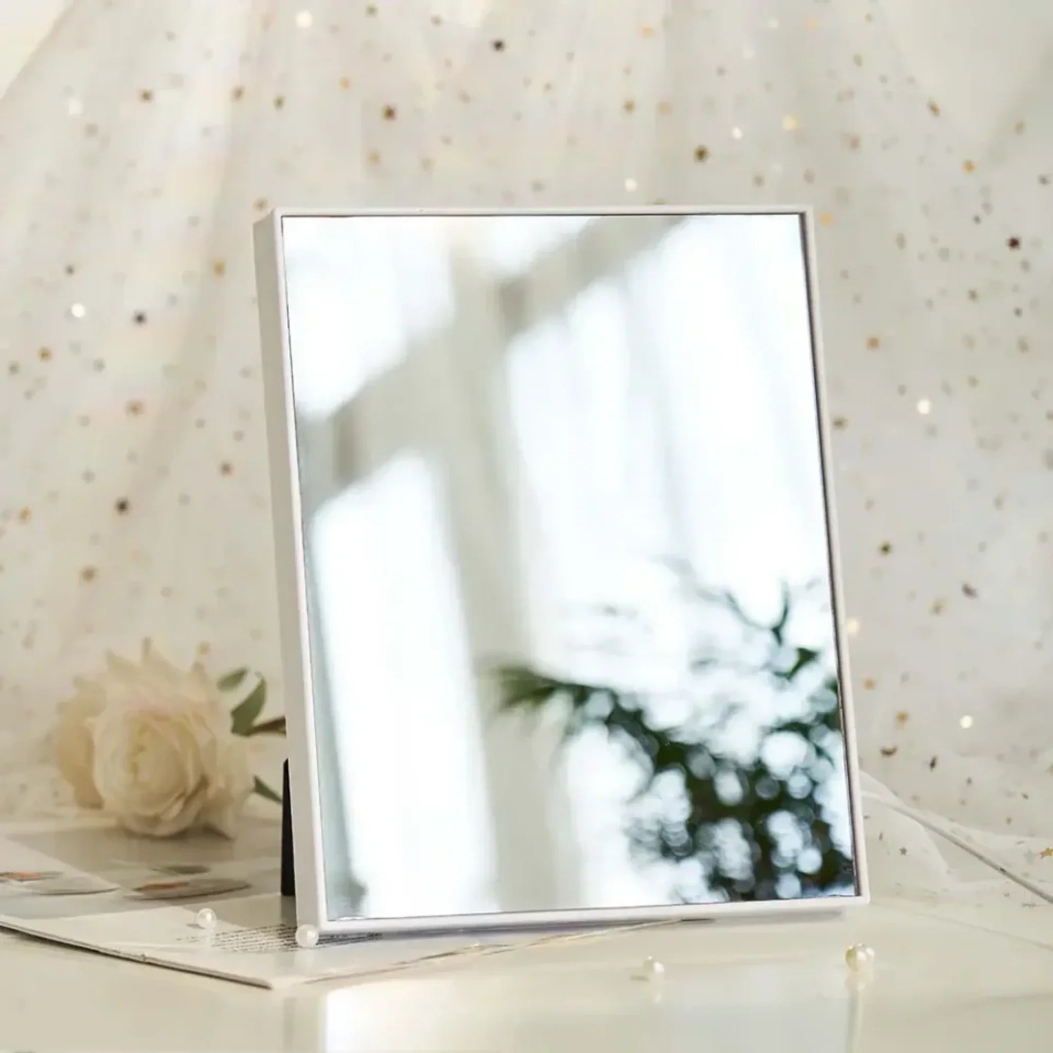 Mirror Mockup 1